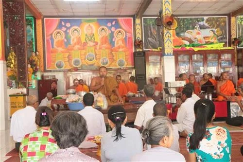 Đồng bào Khmer Sóc Trăng đón lễ Sene Đônta trong niềm vui phát triển