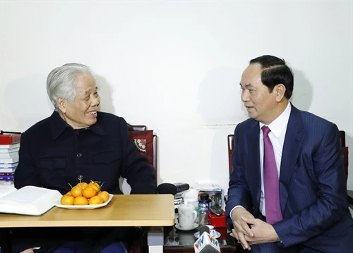 Chủ tịch nước Trần Đại Quang chúc thọ nguyên Tổng Bí thư Đỗ Mười tròn 100 tuổi