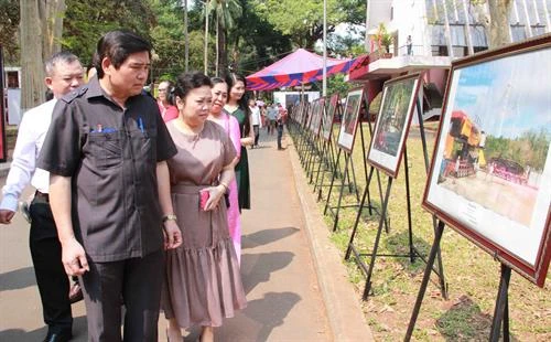 Đắk Lắk tổ chức Triển lãm ảnh “44 năm chiến thắng Buôn Ma Thuột - Những chặng đường lịch sử”