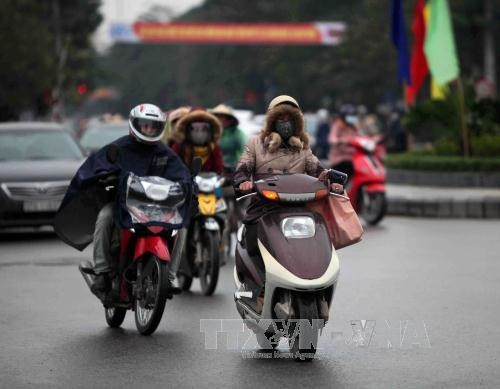 Miền Bắc mưa rét nhiệt độ giảm sâu 3 độ C, miền Nam hạn hán kỷ lục kéo dài