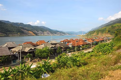Đề án phát triển kinh tế - xã hội vùng chuyển dân lòng hồ thủy điện Hòa Bình