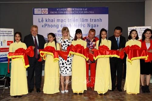 Triển lãm tranh "Phong cảnh Nga" tại Thành phố Hồ Chí Minh