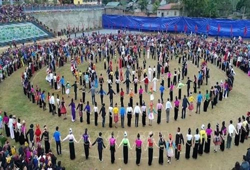 Kỷ niệm 60 năm ngày Bác Hồ về thăm Tây Bắc tại Sơn La: Phát huy giá trị Nhà tưởng niệm Chủ tịch Hồ Chí Minh