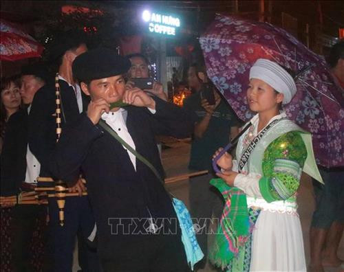 Giới thiệu, tôn vinh, bảo tồn, phát huy giá trị văn hóa các dân tộc huyện Bảo Lạc