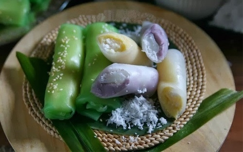 Bánh cuốn ngọt nhân đậu xanh - đặc sản Bến Tre