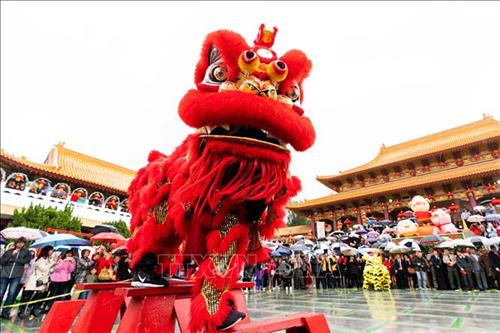 Đón Tết Nguyên đán Kỷ Hợi trong sắc màu Đông - Tây ở Mỹ