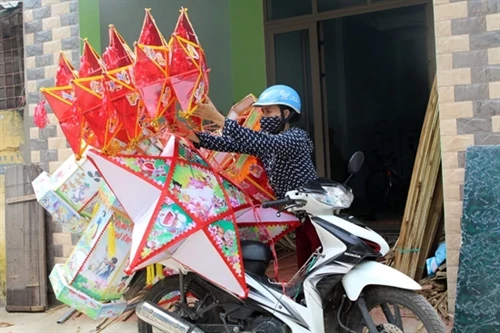 Tết Trung thu tại làng làm lồng đèn Mật Sơn