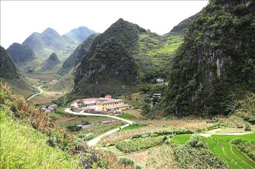 Bài học đoàn kết từ con đường mang tên Hạnh phúc ở Hà Giang