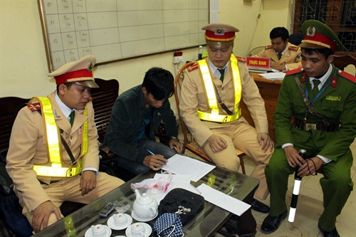 Cảnh sát giao thông Bắc Giang bắt đối tượng vận chuyển ma túy