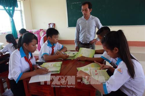 Chính phủ thống nhất chủ trương hỗ trợ đóng học phí cơ sở ngoài công lập với học sinh diện phổ cập