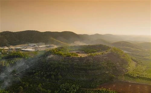 Vẻ đẹp kỳ vĩ của hệ thống hang động núi lửa dài nhất Đông Nam Á tại Công viên Địa chất Đắk Nông
