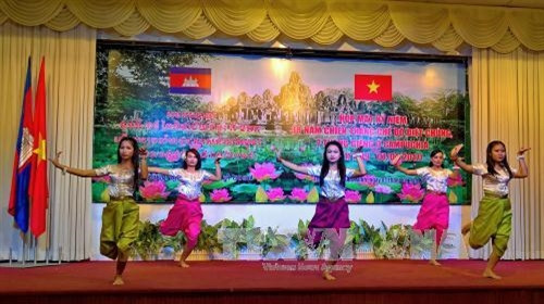 Gặp mặt kỷ niệm 38 năm Ngày chiến thắng chiến tranh bảo vệ biên giới Tây Nam