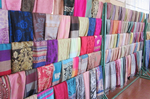 Bảo tồn và phát huy di sản văn hóa Chăm trên thổ cẩm Mỹ Nghiệp