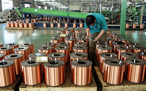 Công nghiệp hỗ trợ: thiếu "đầu vào", bí "đầu ra"