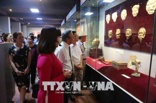 Trưng bày 200 hiện vật, hình ảnh về “Văn học - Nghệ thuật trong kháng chiến (1945-1954)”