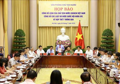 Công bố Lệnh của Chủ tịch nước về bảy luật vừa được Quốc hội thông qua