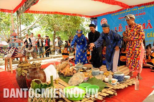Tái hiện Lễ bỏ mả của đồng bào dân tộc Raglai