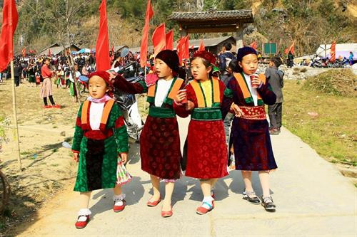 Nét đẹp hồn nhiên của trẻ em vùng cao nguyên đá Đồng Văn
