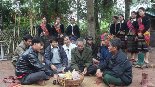 Tục thờ “linh hồn người sống” của người Vân Kiều