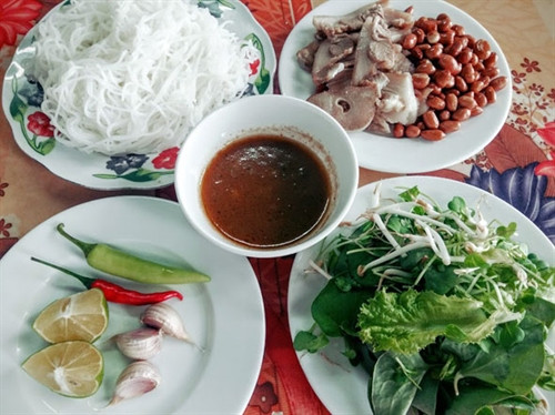 Mắm cá mương xứ Lệ