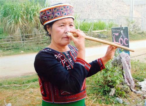 Sáo cúc kẹ của người Xa Phó
