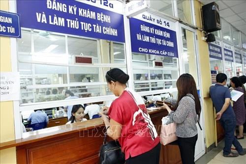 Bộ Y tế đề nghị các tỉnh, thành phố tạm thời chưa điều chỉnh giá dịch vụ khám, chữa bệnh ngoài bảo hiểm y tế
