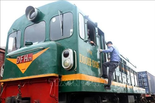 Dịch COVID-19: Dừng chạy thường nhật một số tàu từ Hà Nội đi các tỉnh phía Bắc