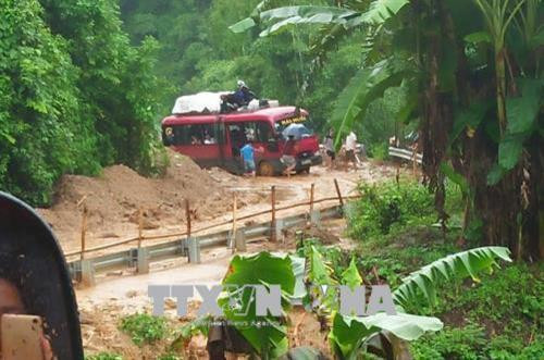 Nhiều thôn bản miền núi của Thanh Hóa bị cô lập hoàn toàn do mưa lũ