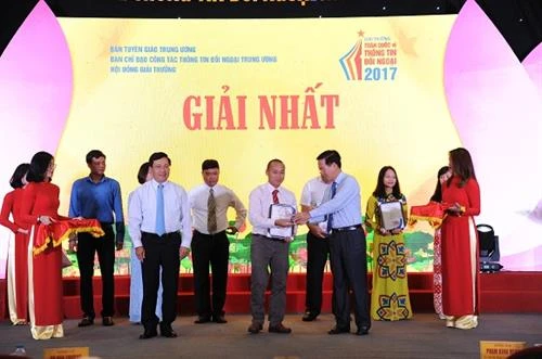 Báo ảnh Dân tộc và Miền núi có giải Nhất toàn quốc về thông tin đối ngoại năm 2017