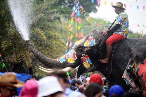Người dân Thái Lan đón Tết cổ truyền Songkran