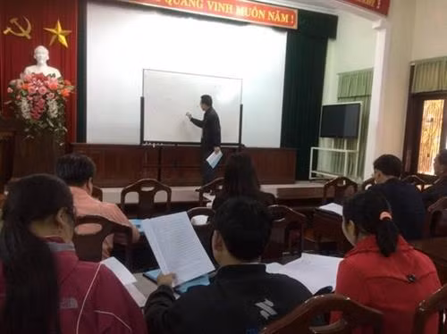 Phát triển ngôn ngữ viết Cơ Tu cho học sinh tiểu học