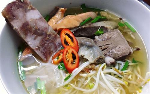 Về Bến Tre thưởng thức món hủ tiếu "độc nhất vô nhị"