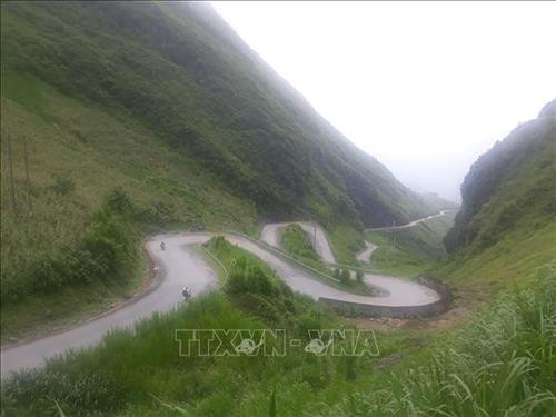 Đề nghị cải tạo tòa nhà ở Mã Pì Lèng thành điểm dừng chân an toàn, hài hòa với thiên nhiên