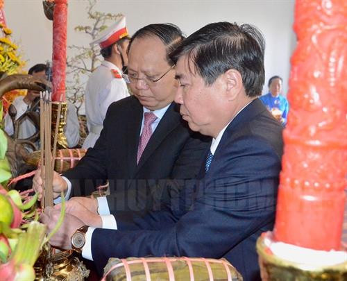 Thành phố Hồ Chí Minh: Tri ân Chủ tịch Hồ Chí Minh và Chủ tịch Tôn Đức Thắng