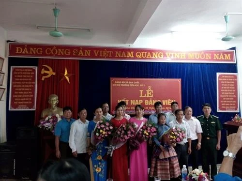 Trăn trở "vùng trắng", " già hóa" đảng viên (Bài 1)