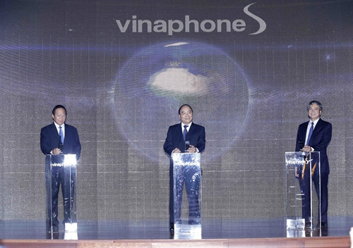 Thủ tướng Nguyễn Xuân Phúc làm việc với Tập đoàn Bưu chính Viễn thông Việt Nam