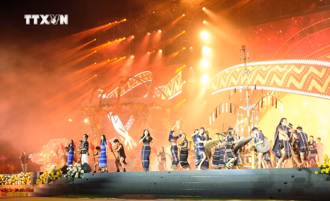 vna_potal_khai_mac_fetival_hoa_da_lat_lan_thu_x_nam_2024_7741349.jpg