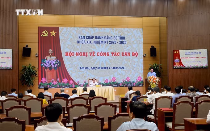 vna_potal_ong_tran_huy_tuan_duoc_bau_giu_chuc_vu_bi_thu_tinh_uy_yen_bai_7689112.jpg