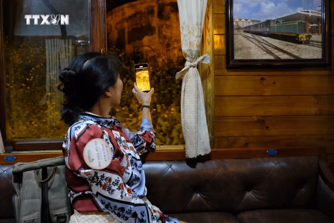 vna_potal_du_lich_viet_nam_ra_mat_san_pham_du_lich_da_lat_dem_say_tren_tuyen_duong_sat_co__7412915.jpg