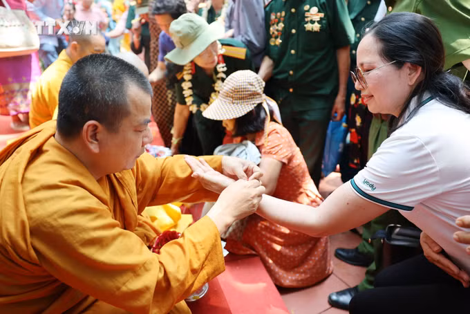 vna_potal_dak_lak_tet_co_truyen_bunpimay_-_lao_phat_lich_2567_nam_2024_7322036.jpg