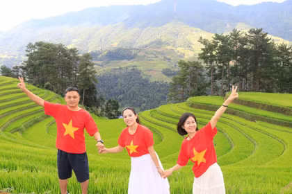 Mùa vàng hút khách ở Mù Cang Chải