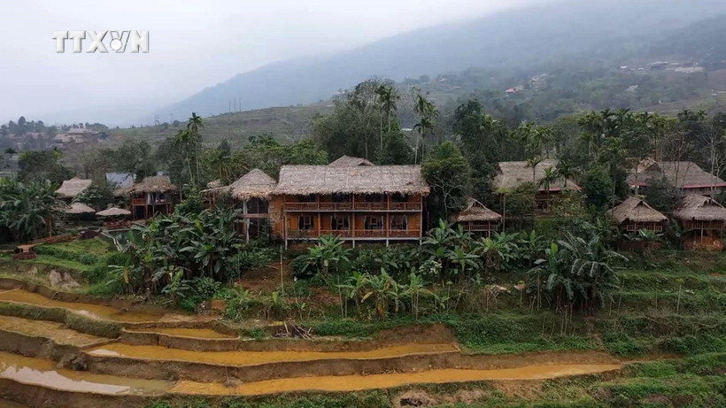 Vùng đồng bào dân tộc huyện Bá Thước (Thanh Hóa) ngày càng đổi mới và phát triển. Ảnh: Nguyễn Nam - TTXVN
