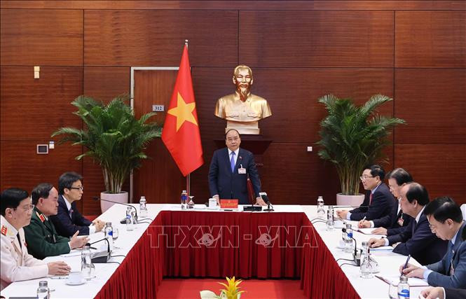 Thủ tướng đề nghị tiếp tục thực hiện biện pháp hành chính mạnh mẽ.Ảnh: Thống Nhất – TTXVN