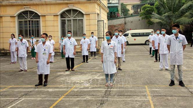 Dịch COVID-19: Tuyên Quang cử 22 cán bộ y tế hỗ trợ tỉnh Bắc Giang phòng, chống dịch