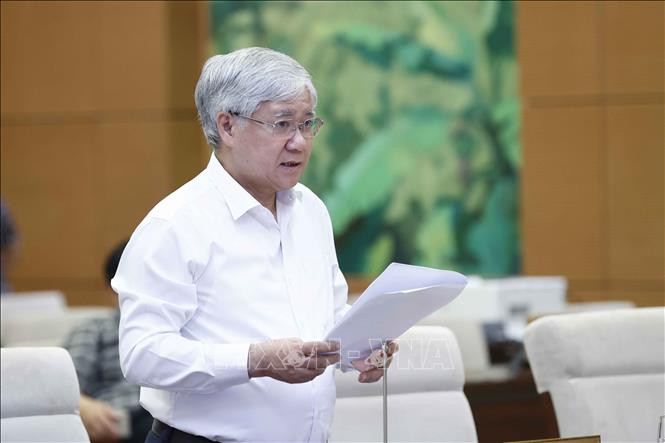 Chủ tịch Ủy ban Trung ương Mặt trận Tổ quốc Việt Nam Đỗ Văn Chiến trình bày báo cáo (tóm tắt). Ảnh: Doãn Tấn - TTXVN 