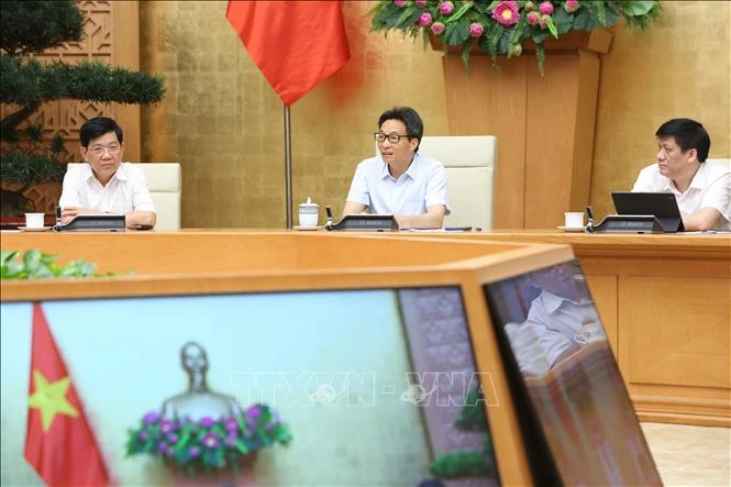 Phó Thủ tướng Vũ Đức Đam, Trưởng Ban Chỉ đạo chủ trì cuộc họp. Ảnh: Dương Giang - TTXVN