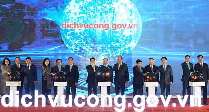 Thủ tướng khai trương Cổng dịch vụ công quốc gia. Ảnh: VGP