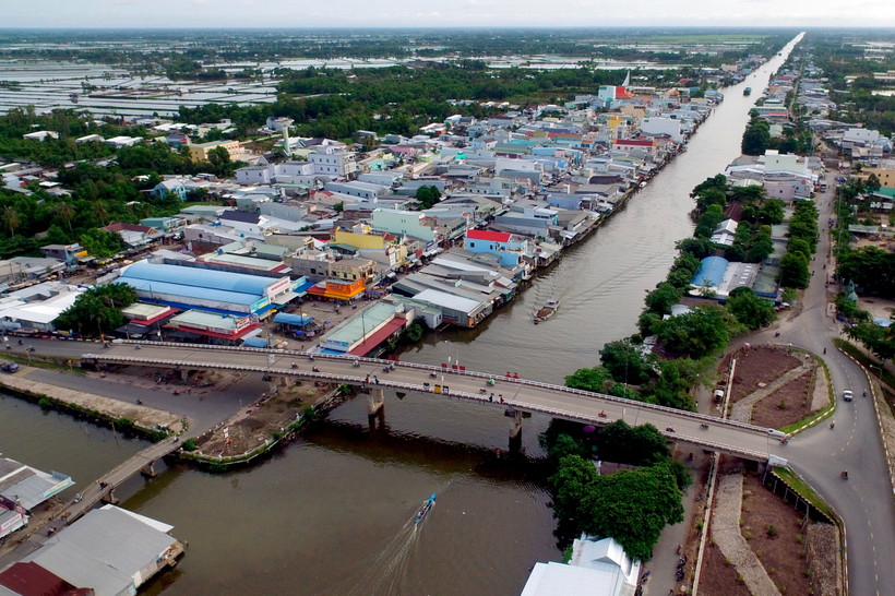 Diện mạo nông thôn vùng đồng bào dân tộc Khmer ở huyện Vĩnh Thuận (Kiên Giang) ngày càng khởi sắc. Ảnh: An Hiếu