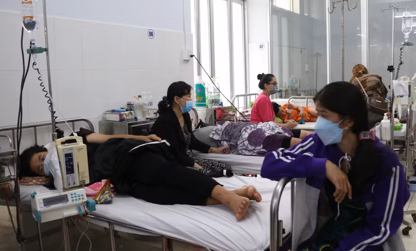 Bạc Liêu nỗ lực điều trị các ca nặng, không để bệnh sốt xuất huyết lây lan