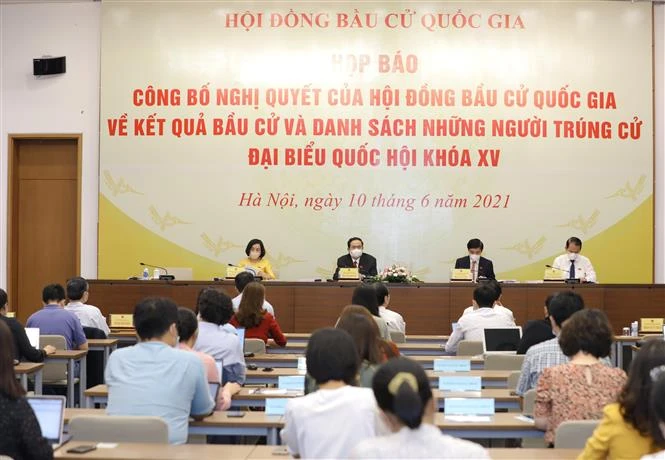 Quang cảnh buổi họp báo công bố danh sách những người trúng cử đại biểu Quốc hội khóa XV. Ảnh: Nguyễn Điệp - TTXVN 